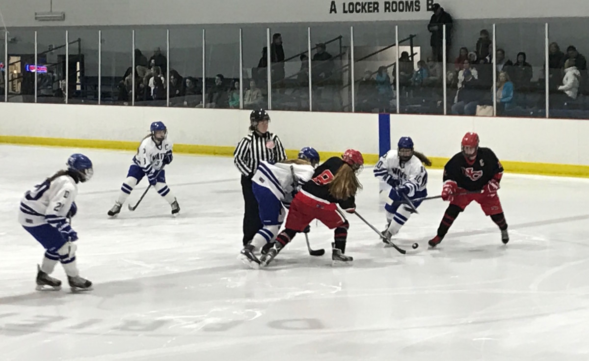 Girls’ hockey falls short to Darien in CIAC quarterfinal