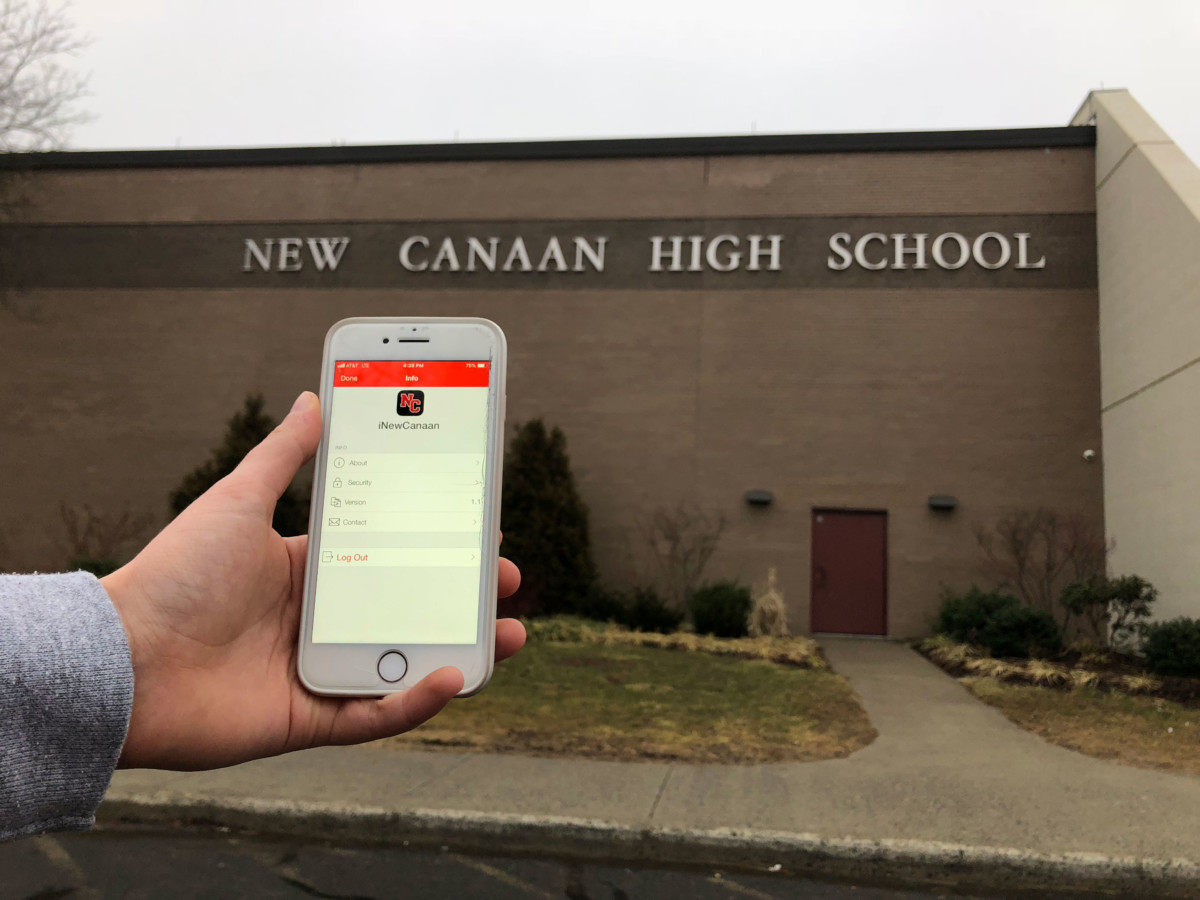 Seniors collaborate with UPenn students to create local app
