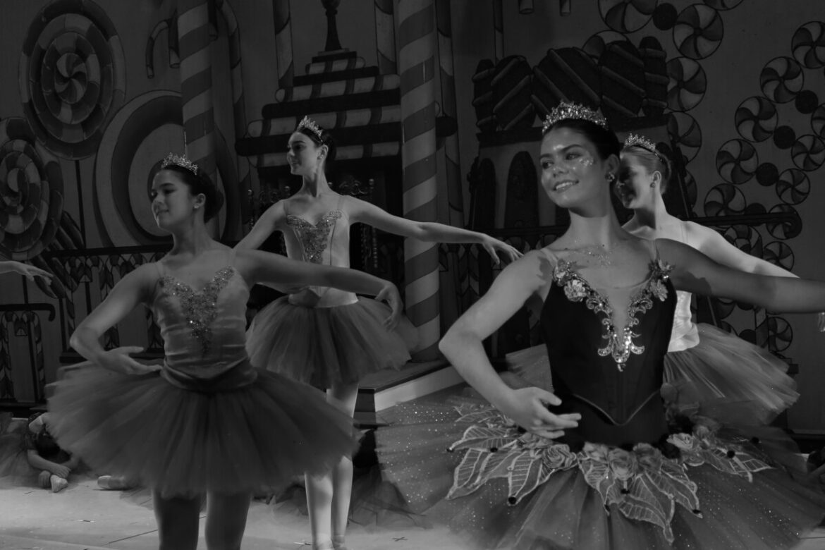 NEAD celebrates 40th anniversary of The Nutcracker